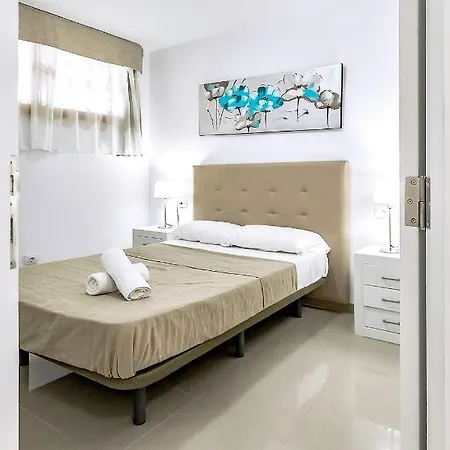 With 1 Bedroom In Cristigolf, Tenerife South شقة *